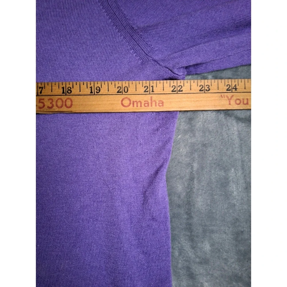 Banana Republic Luxury‎ Blend VNeck Sweater Mens Lg Purple Silk Cashmere/Cotton